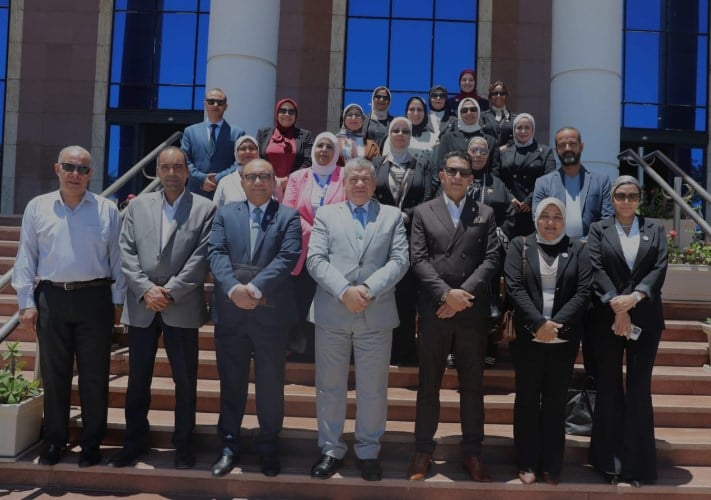 مهندسو ميناء الإسكندرية يصممون حواجز أمواج لمواجهة التغيرات المناخية لمدة 500 عام