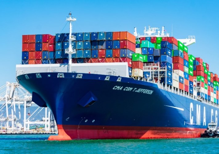 شركة CMA CGM تفرض رسوم موسم الذروة على شحنات الحاويات إلى وجهات جديدة