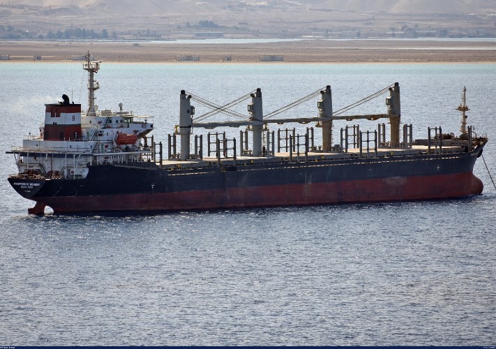 إغلاق ميناءي نويبع والغردقة البحريين بسبب اضطراب الأحوال الجوية وتأثيره على حركة الاستيراد والتصدير