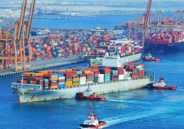 إطلاق خط شحن بحري مباشر يربط ميناء تايتسانغ الصيني بميناء جدة السعودي