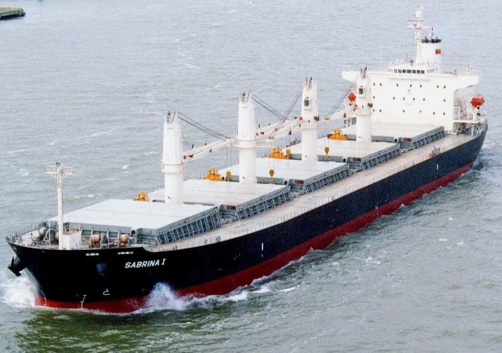 قناة السويس تمدد حوافز سفن البضائع الصب الجاف بين الموانئ المصرية وسواحل غرب أفريقيا