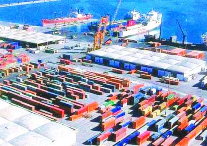 ميناء الإسكندرية يُدشن التشغيل الكامل للنظام الآلي لتداول وتخزين البضائع الخطرة