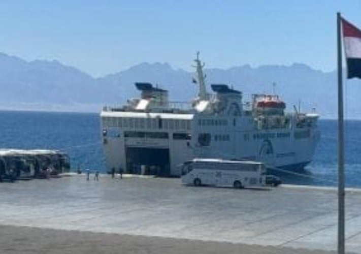 موانئ البحر الأحمر تسجل تداول 11 ألف طن بضائع و593 شاحنة خلال يوم واحد